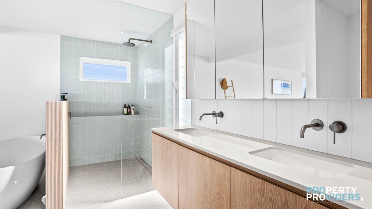 Photo of Bathroom in Curl Curl