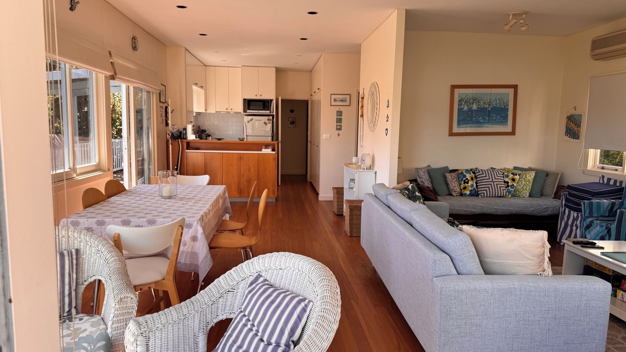 Photo of Livingroom in Clareville