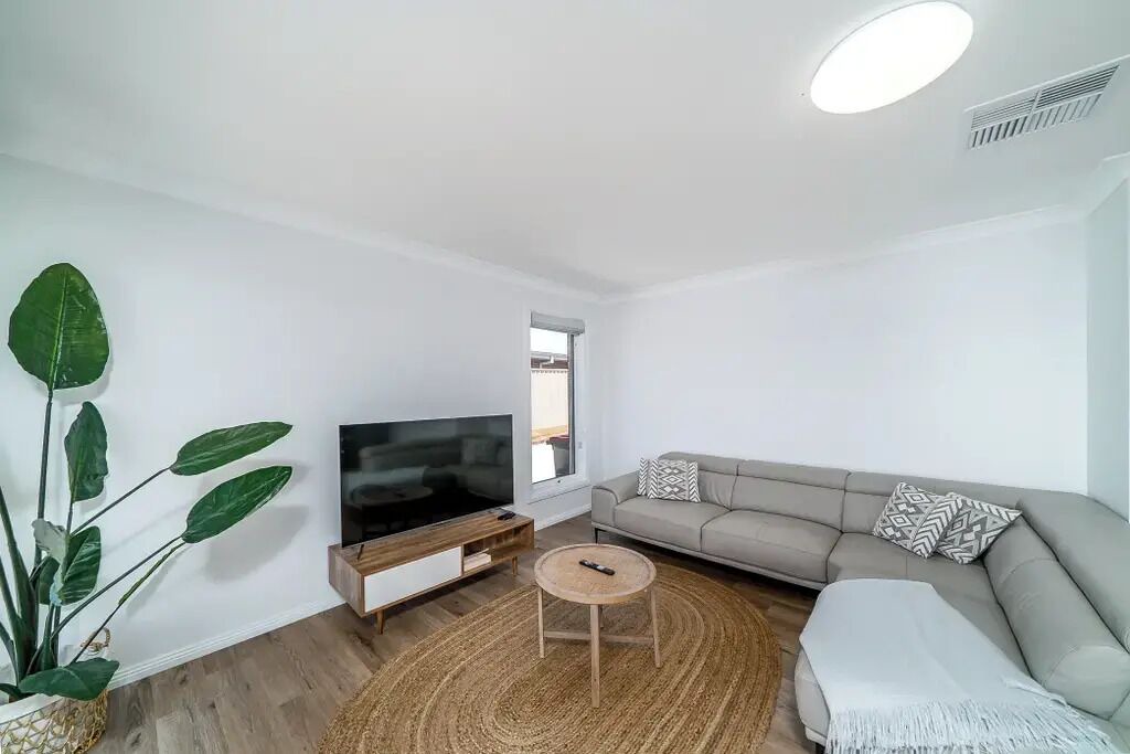 Photo of Livingroom in Gobbagombalin