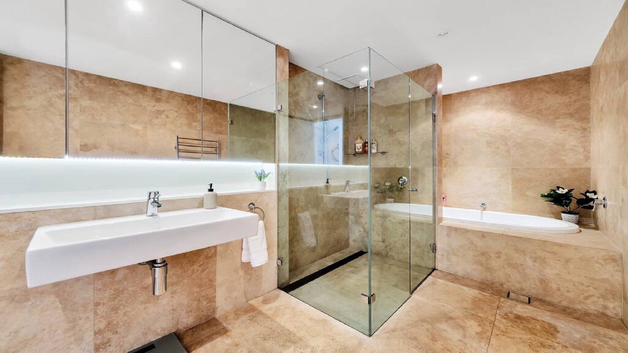 Photo of Bathroom in The Entrance North