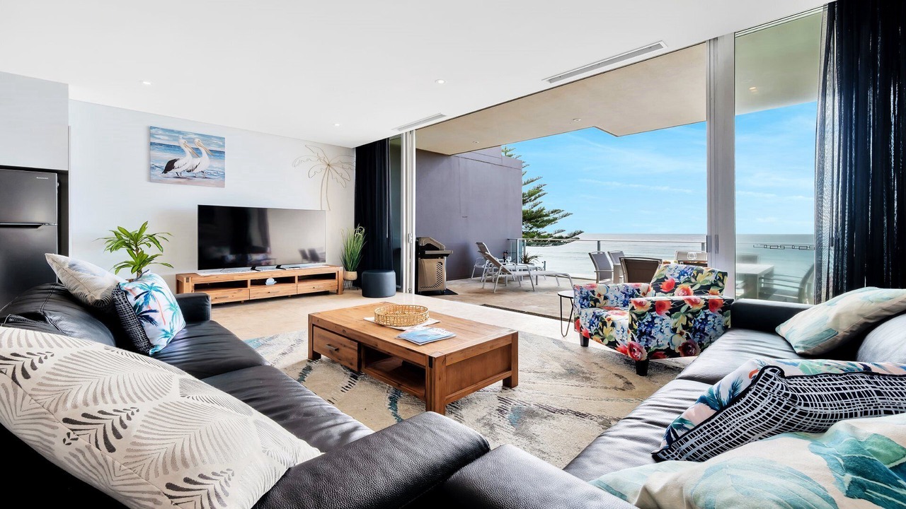 Photo of Livingroom in The Entrance North