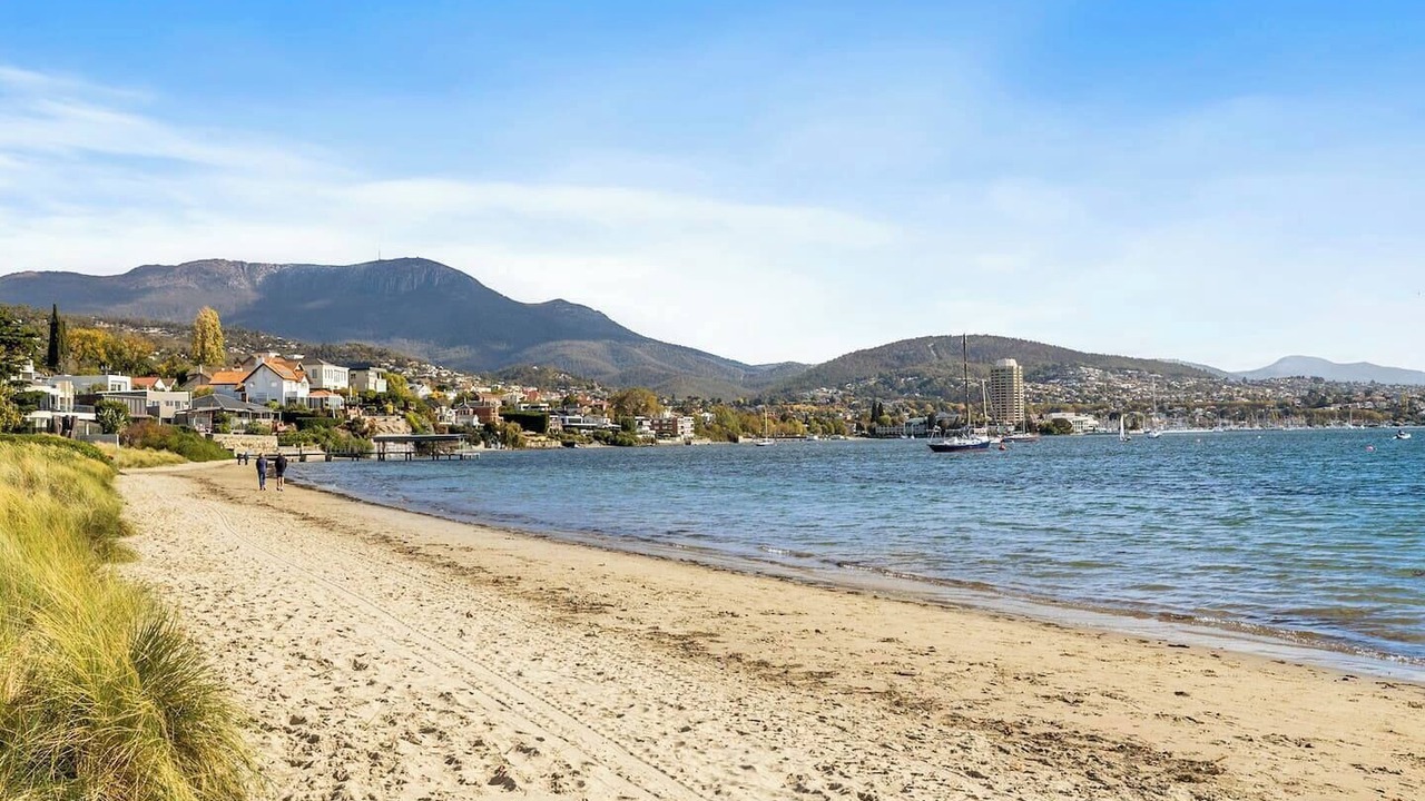 Photo of Others in Sandy Bay