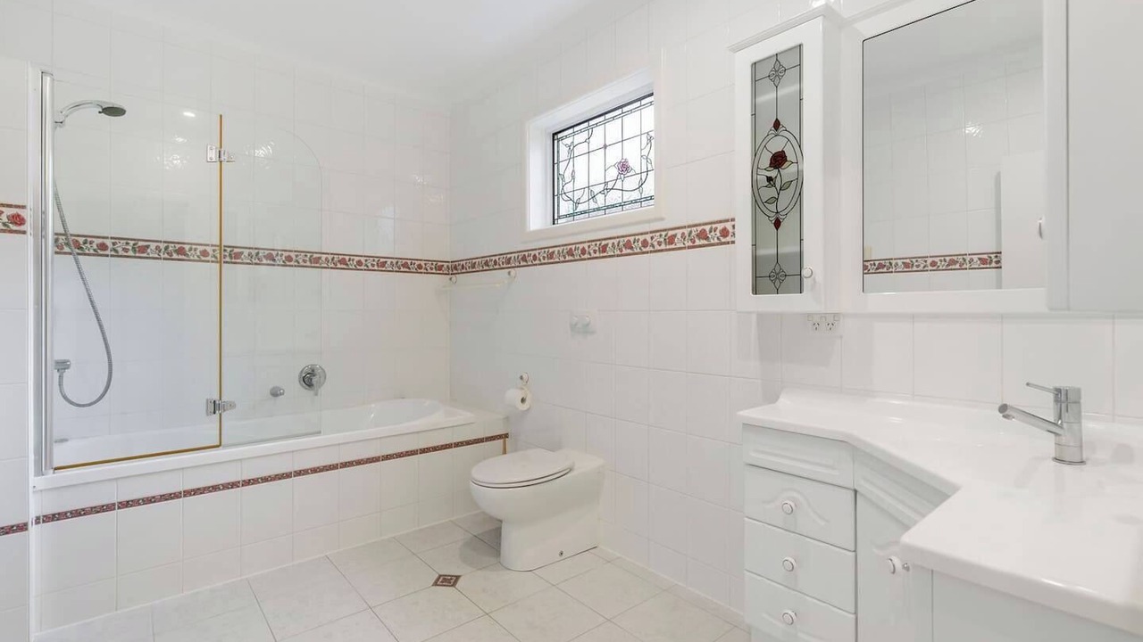Photo of Bathroom in Sandy Bay