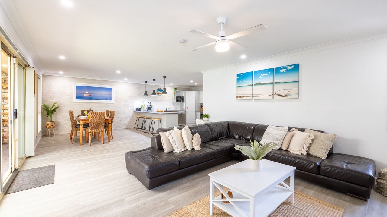 Photo of Livingroom in Fingal Bay