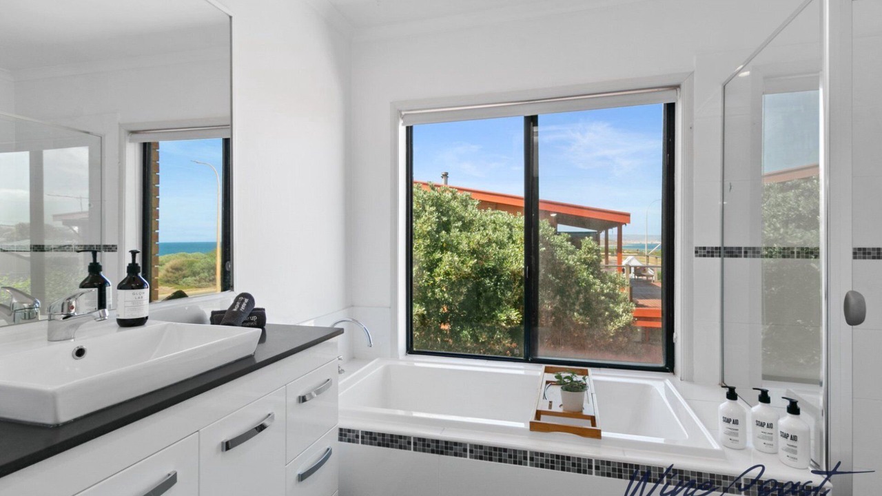 Photo of Bathroom in Seaford