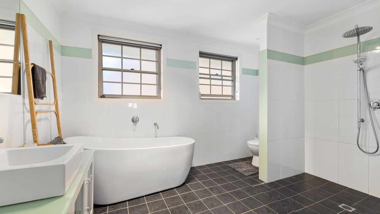 Photo of Bathroom in Red Rock