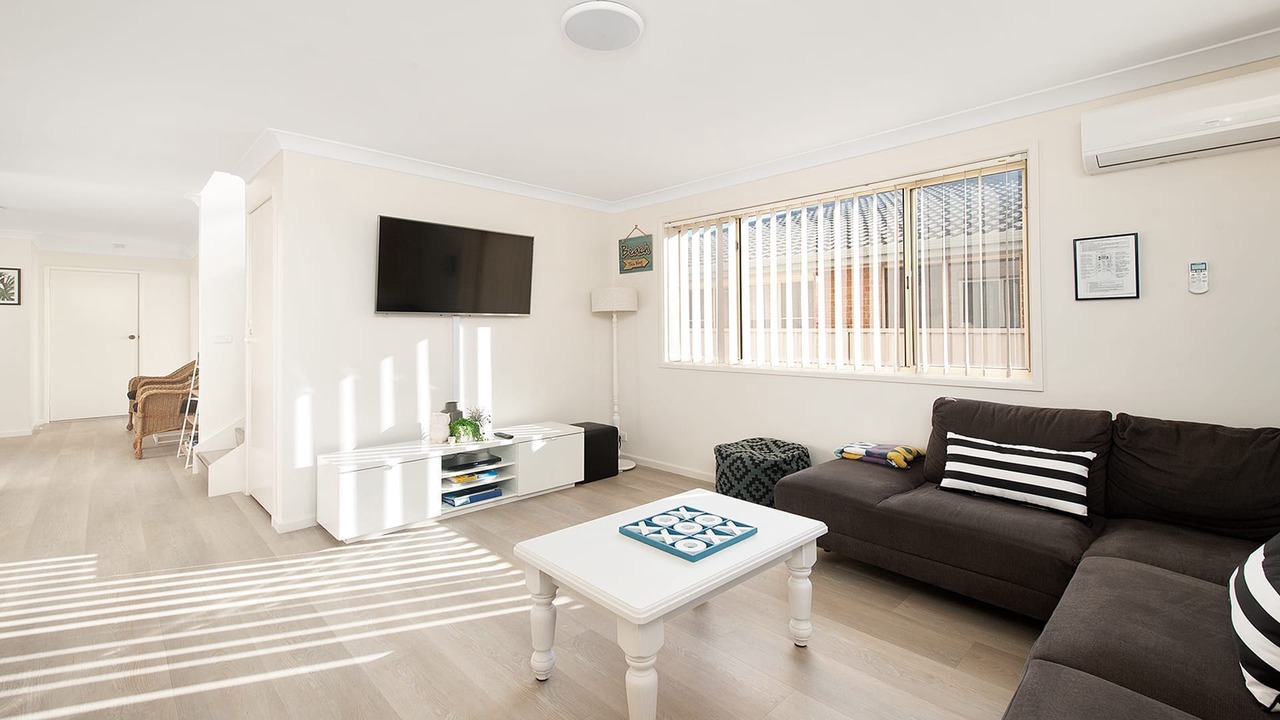 Photo of Livingroom in Fingal Bay