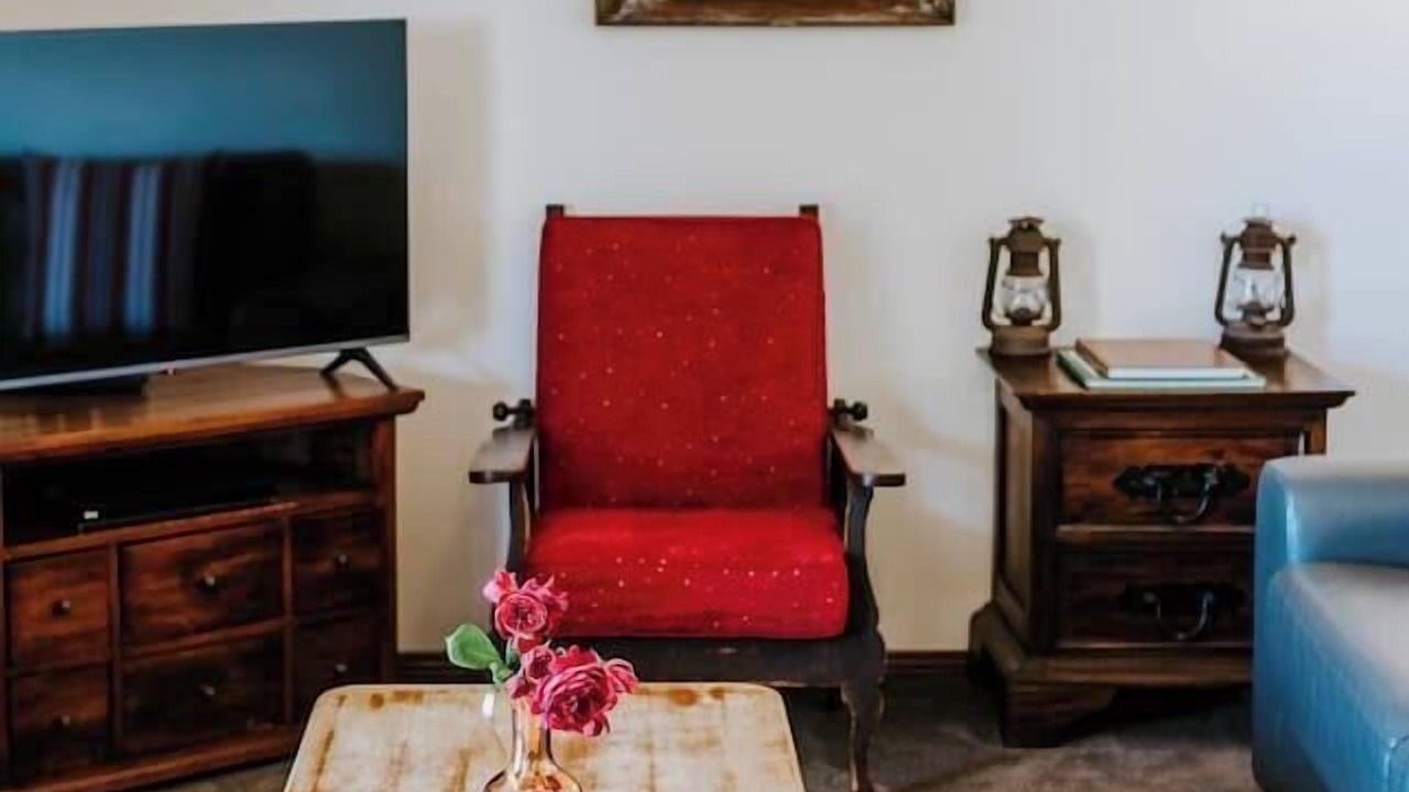 Photo of Livingroom in Frog Rock