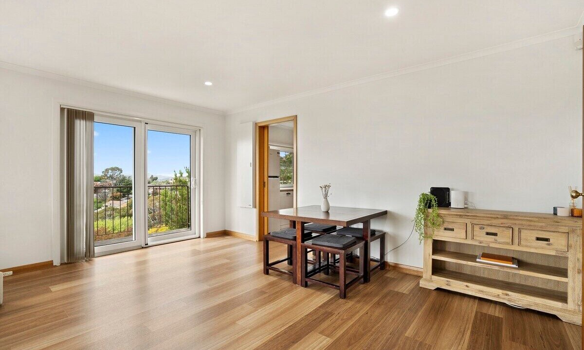 Photo of Others in Sandy Bay