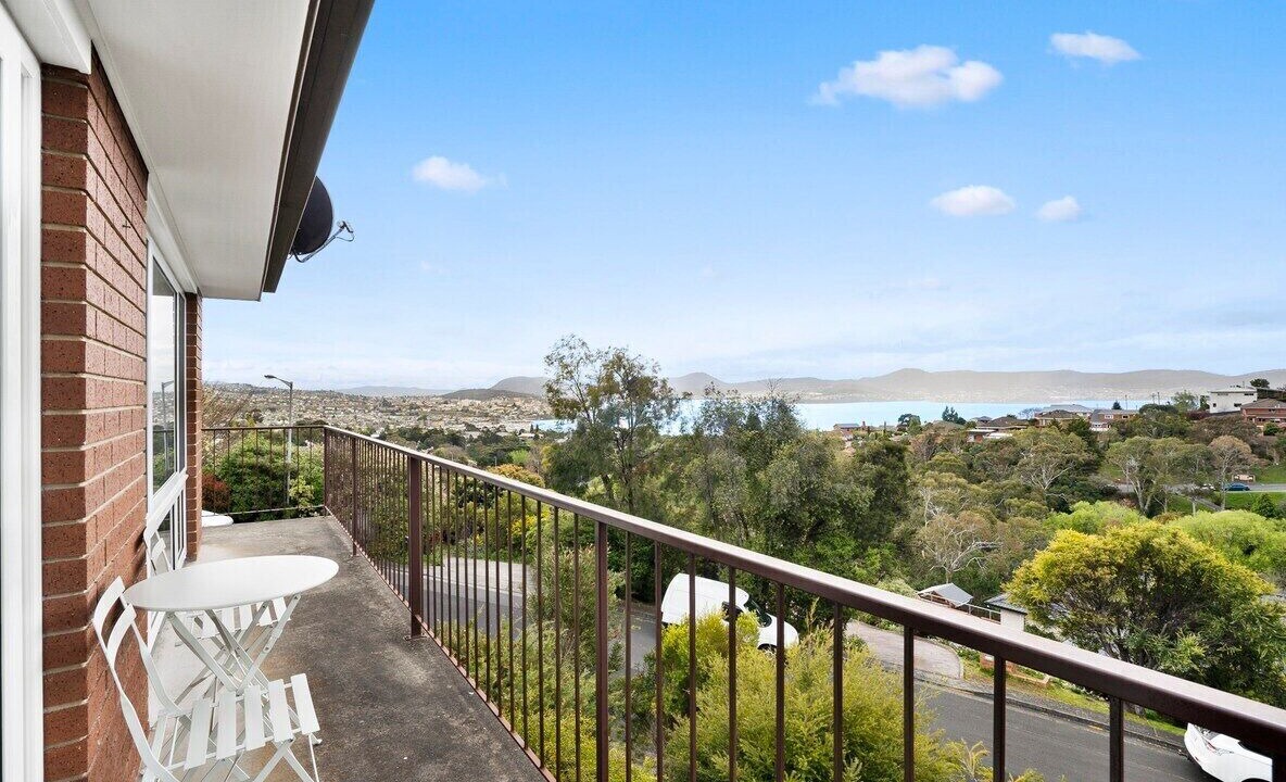 Photo of Others in Sandy Bay
