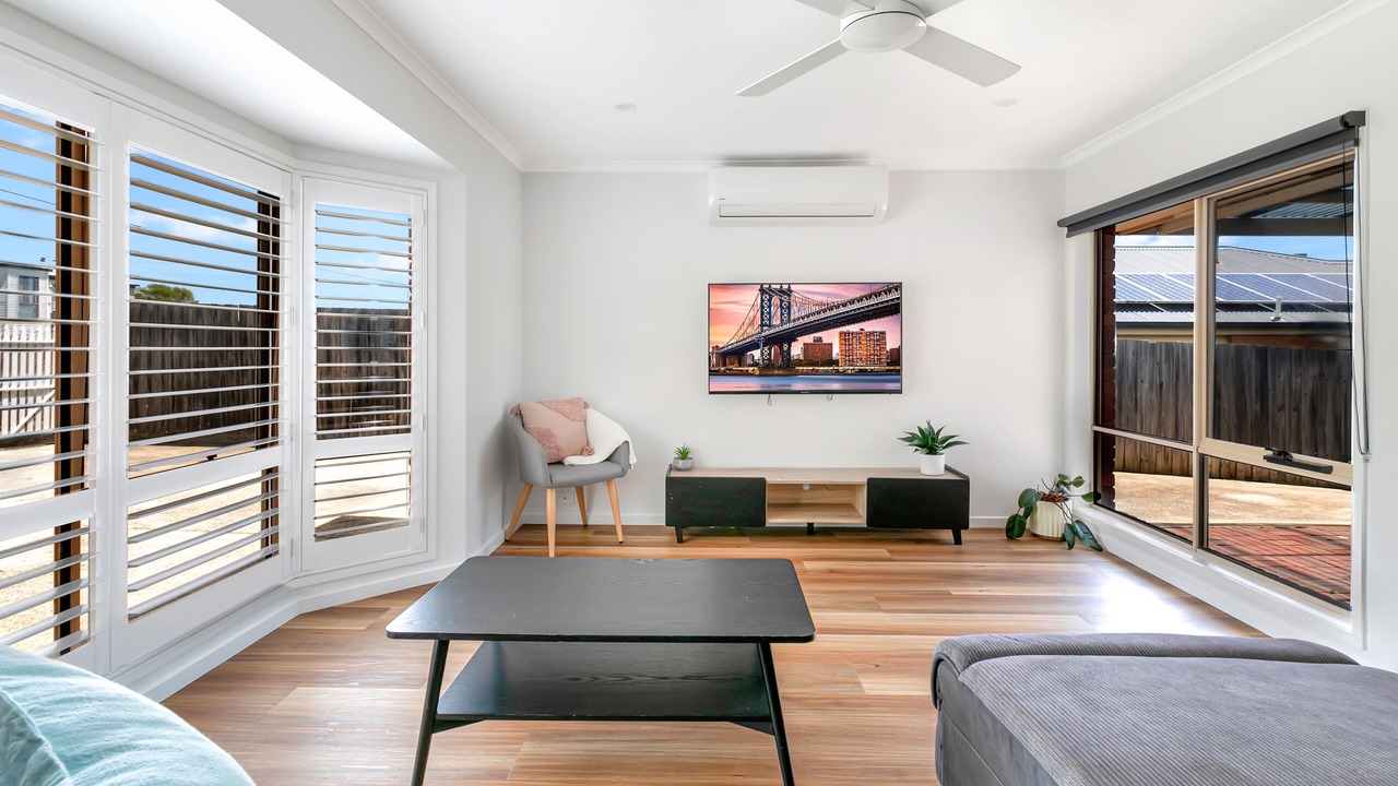 Photo of Livingroom in Clifton Springs