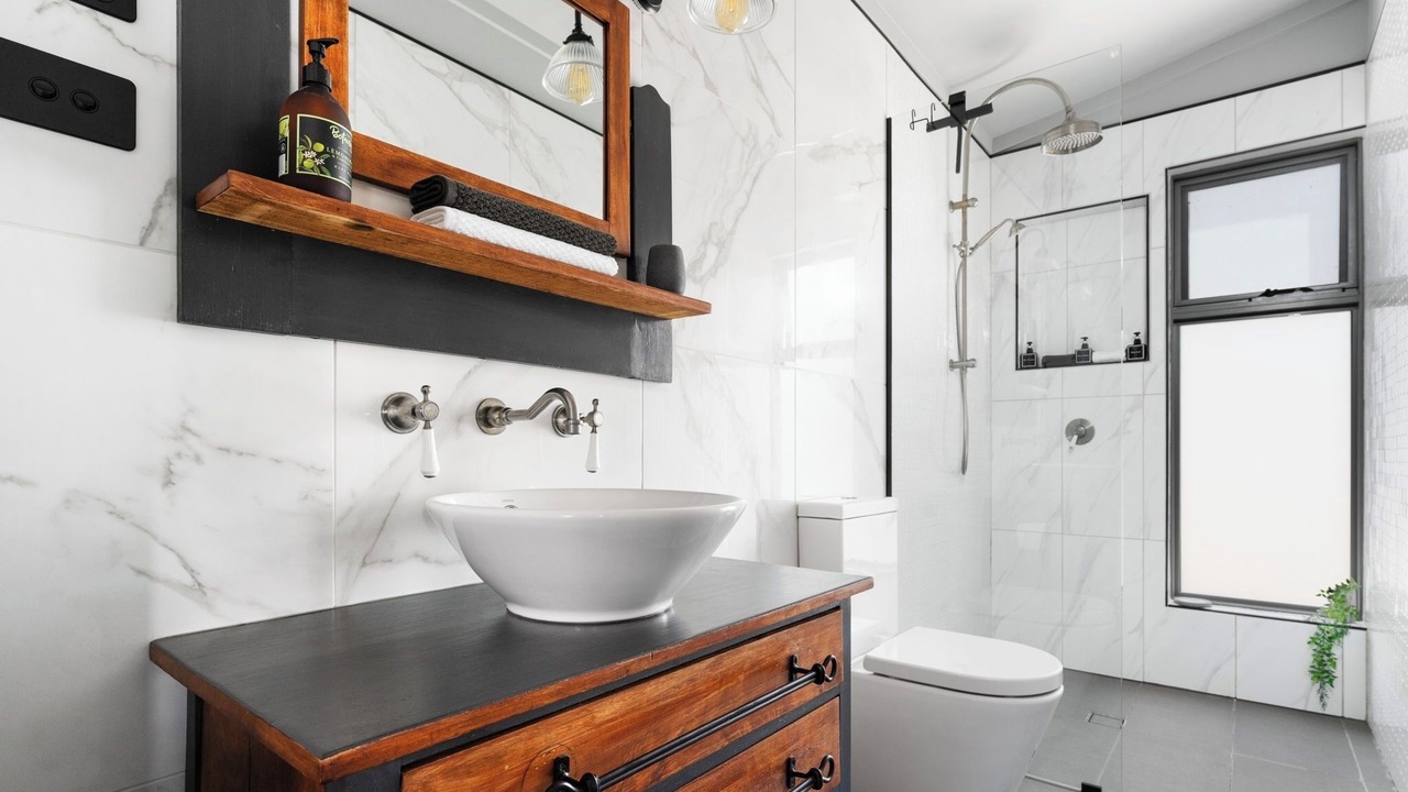 Photo of Bathroom in Frog Rock