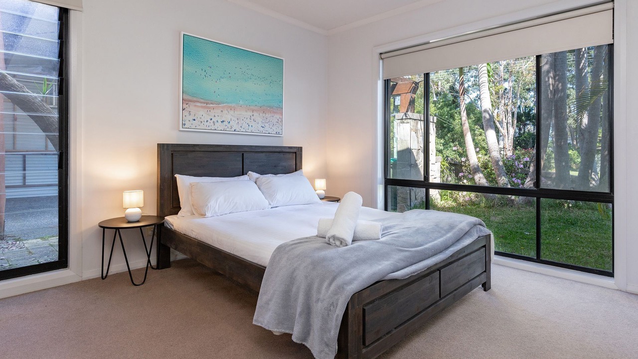 Photo of Bedroom in Tarbuck Bay