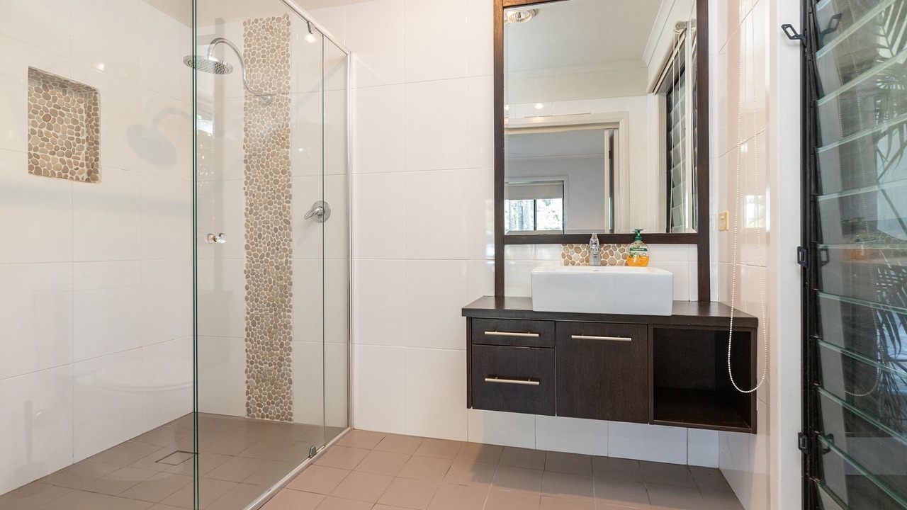 Photo of Bathroom in Tarbuck Bay
