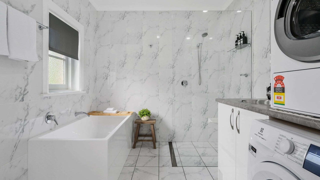 Photo of Bathroom in Orange
