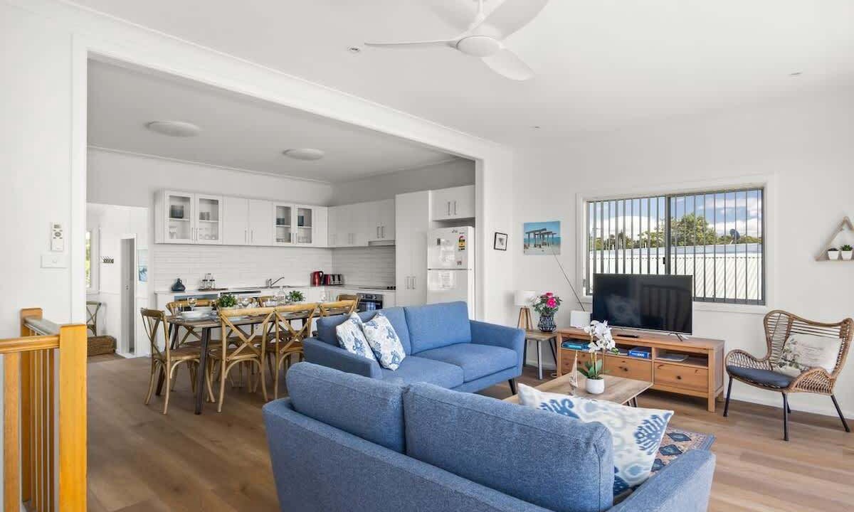Photo of Livingroom in Dolphin Point