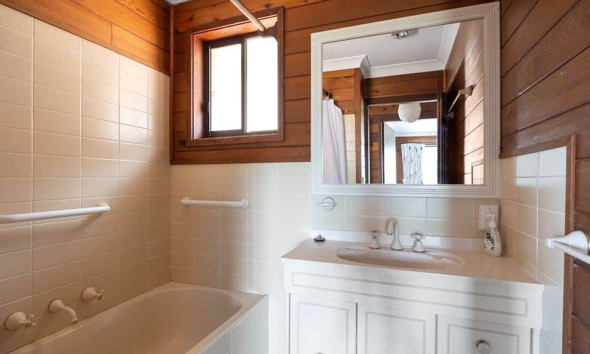 Photo of Bathroom in Mollymook