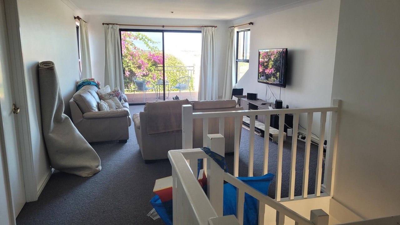Photo of Livingroom in Halls Head