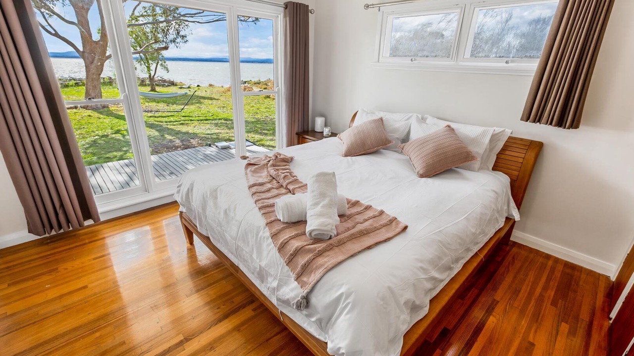 Photo of Bedroom in Raymond Island
