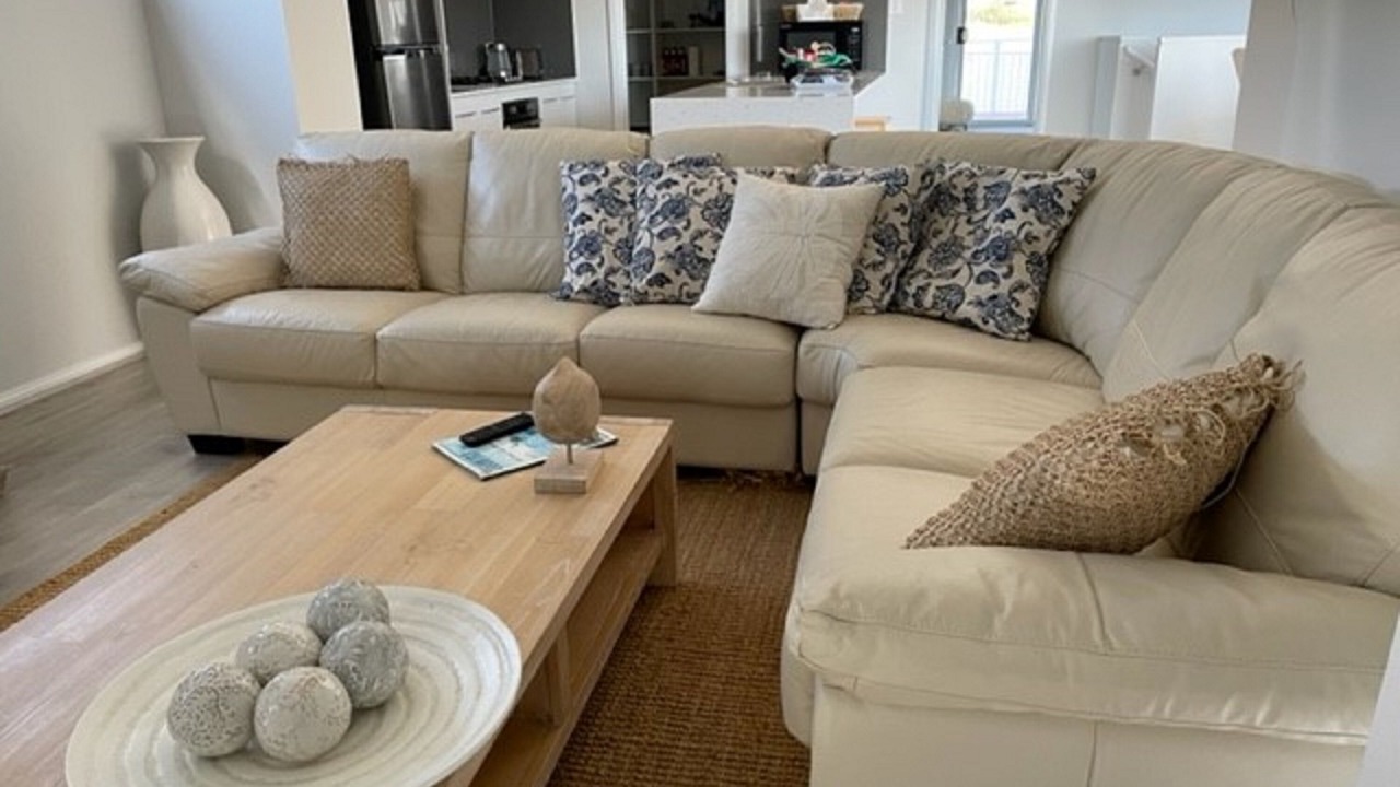 Photo of Livingroom in Emu Bay