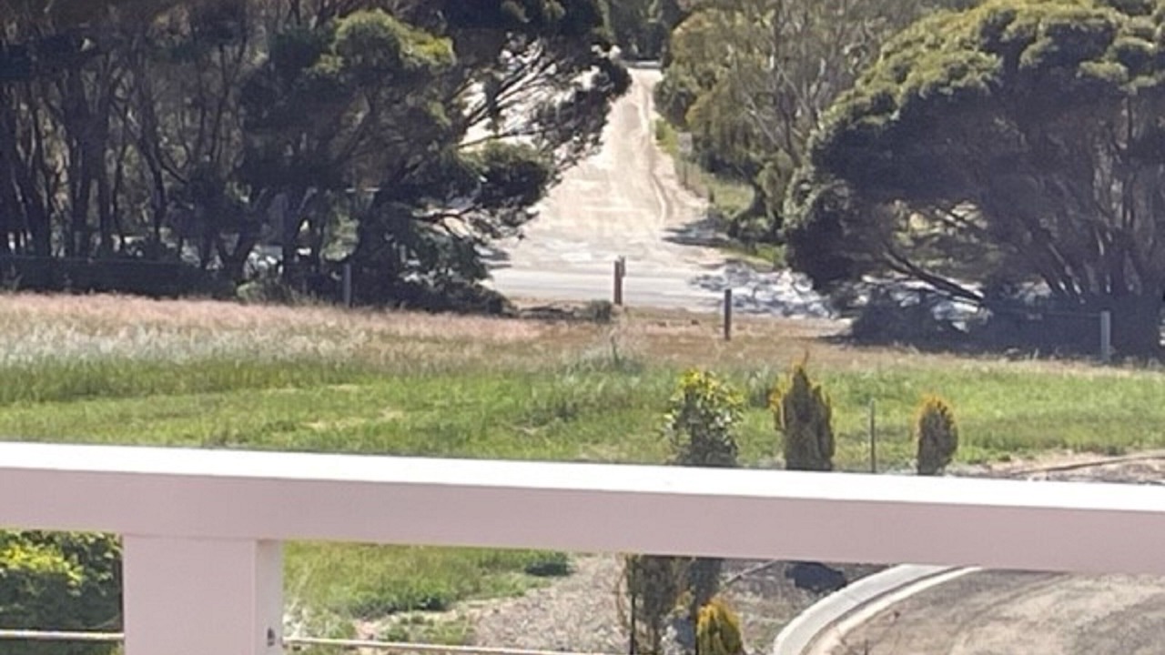 Photo of Outdoor in Emu Bay