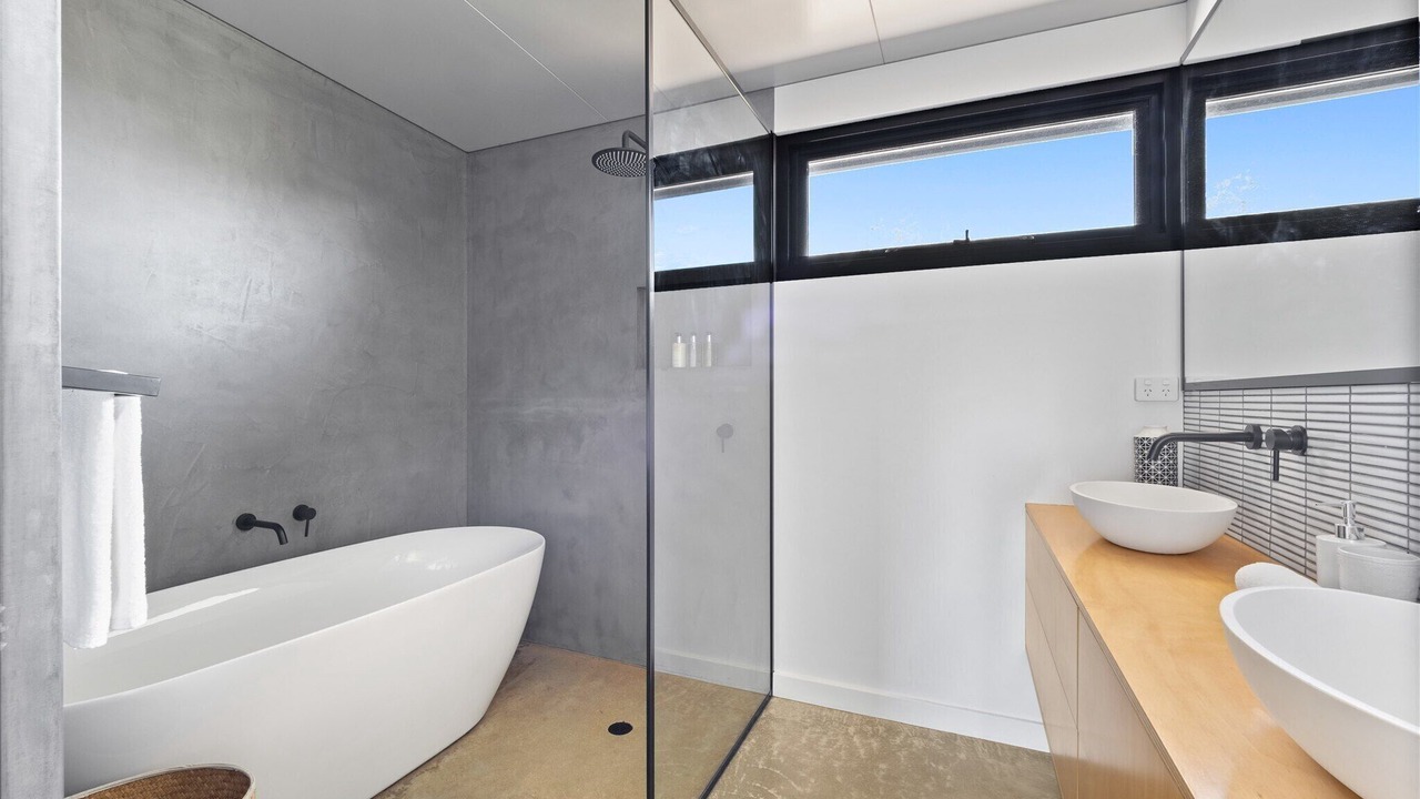Photo of Bathroom in Burnside