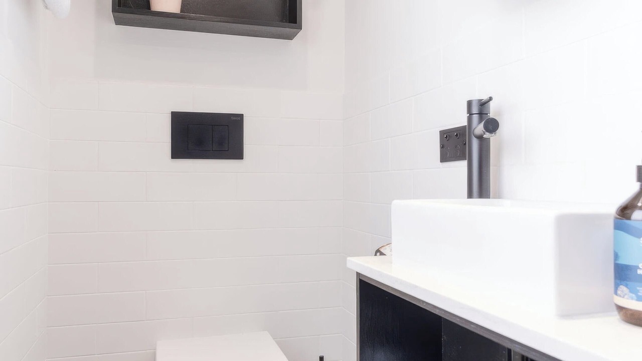 Photo of Bathroom in Moffat Beach
