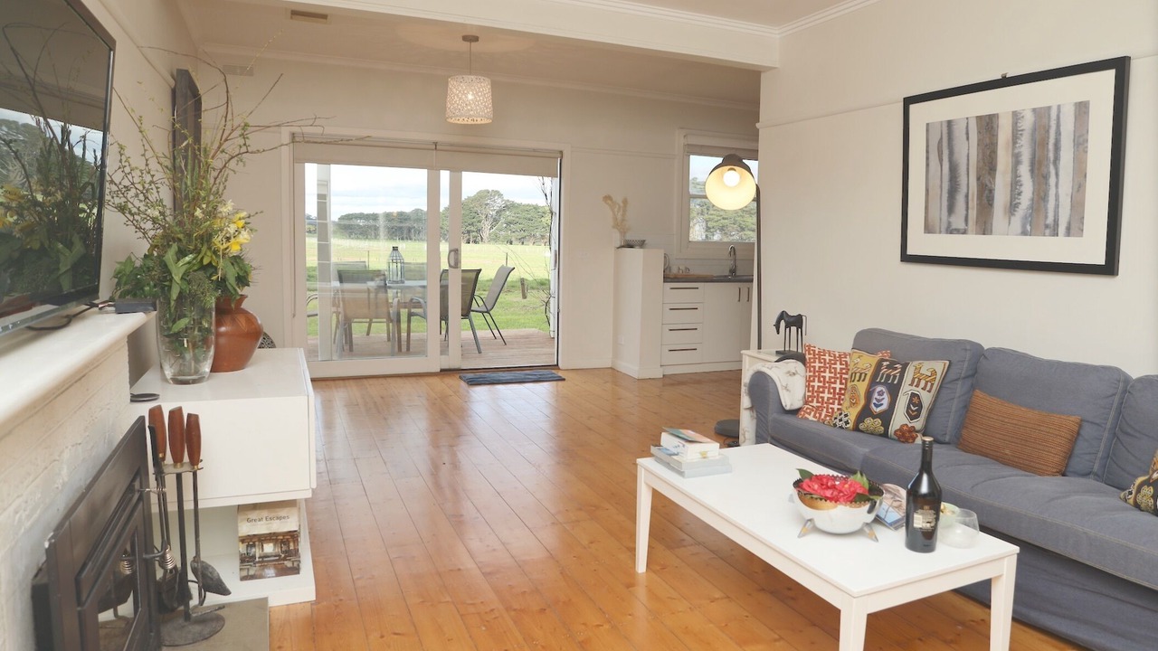 Photo of Livingroom in Romsey