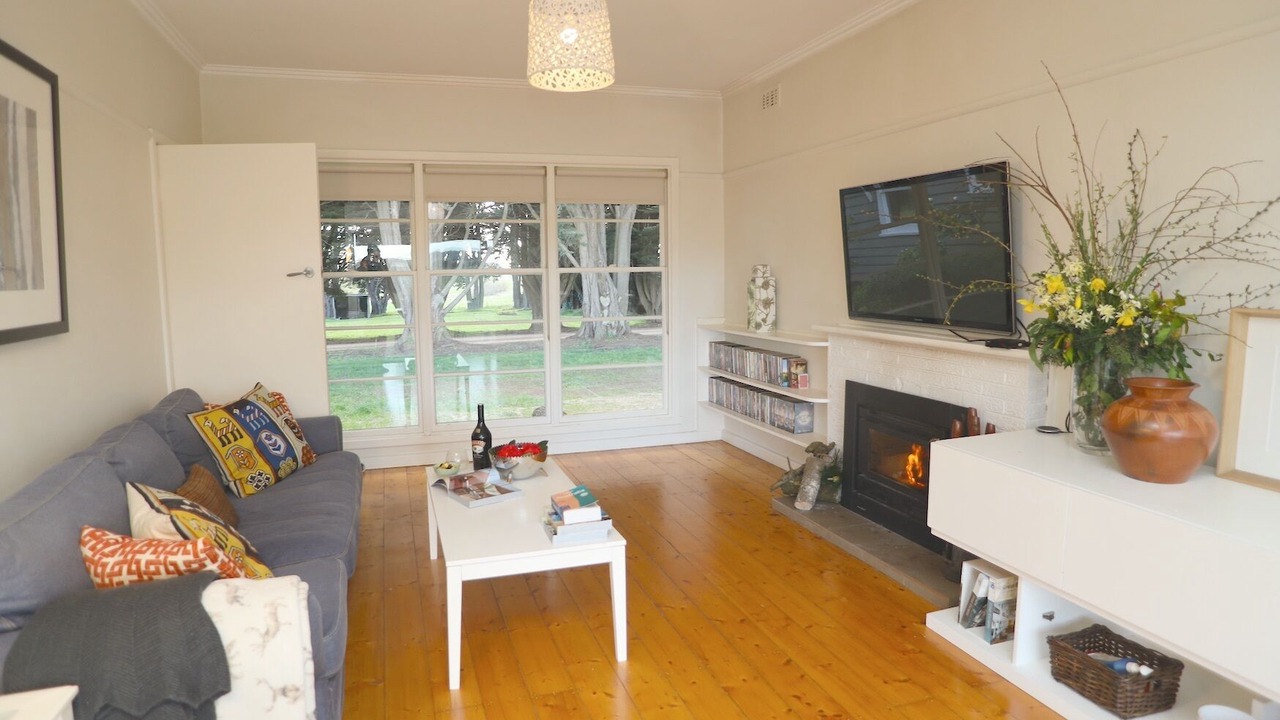 Photo of Livingroom in Romsey