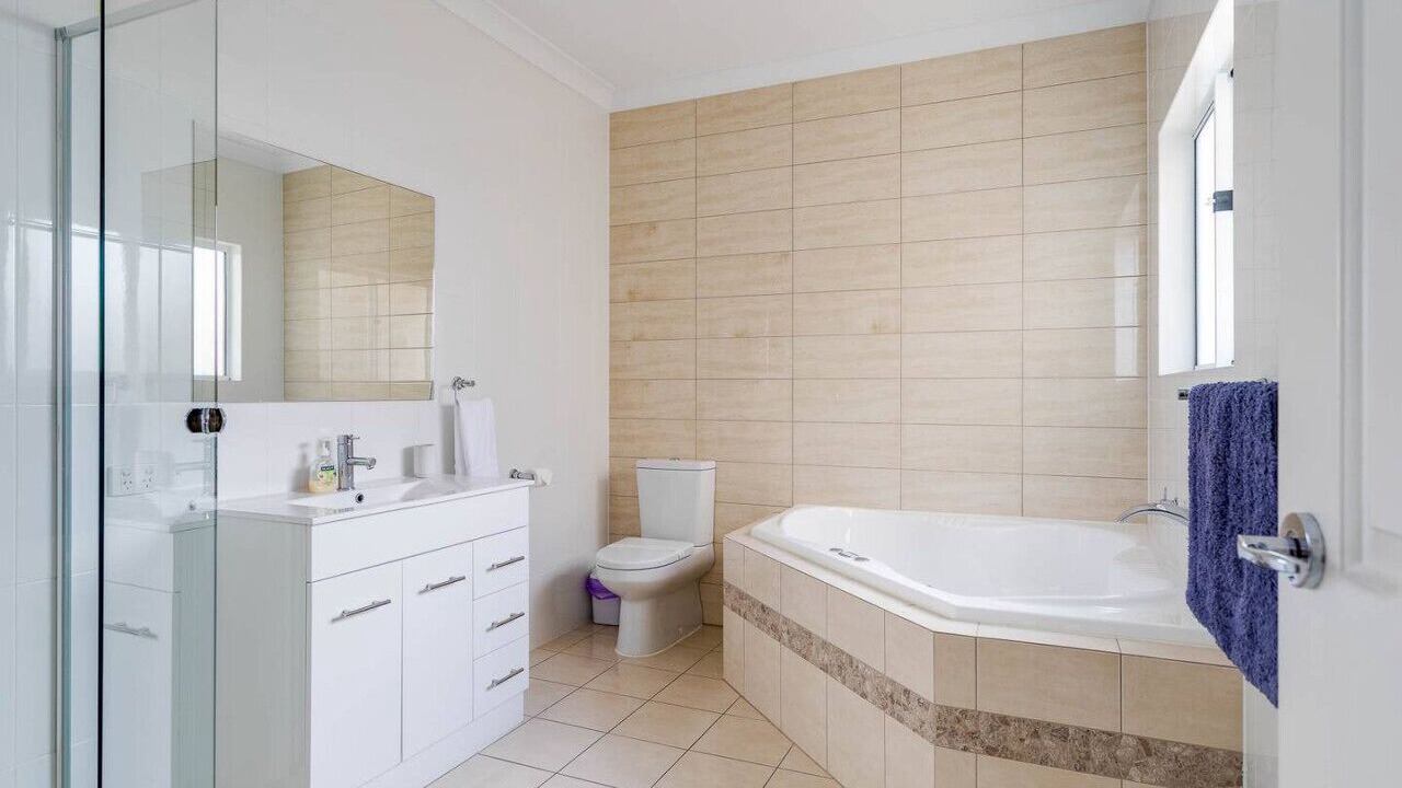 Photo of Bathroom in Port Noarlunga South