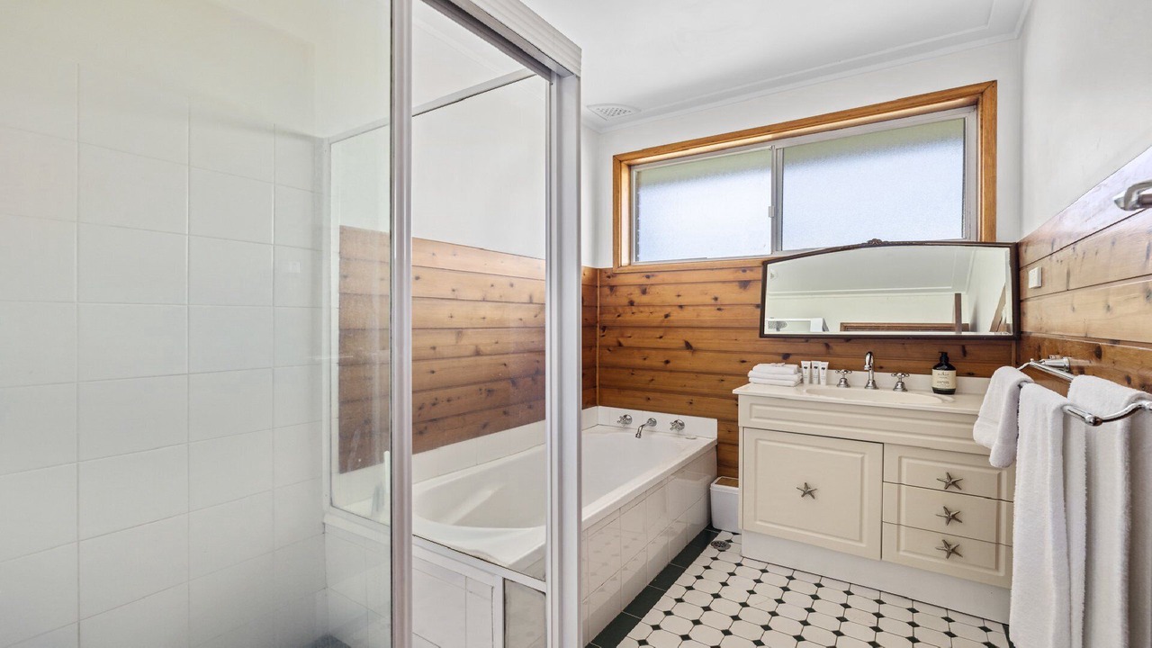 Photo of Bathroom in Emerald Beach