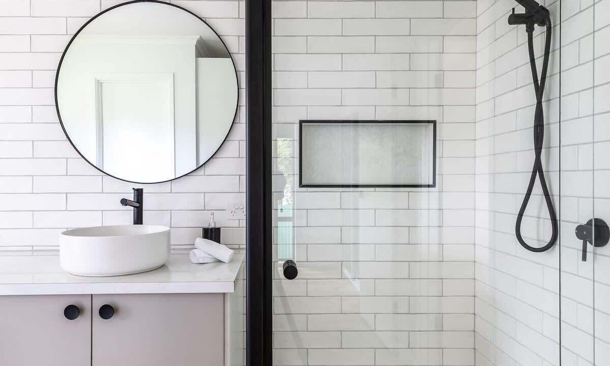 Photo of Bathroom in Myrtleford