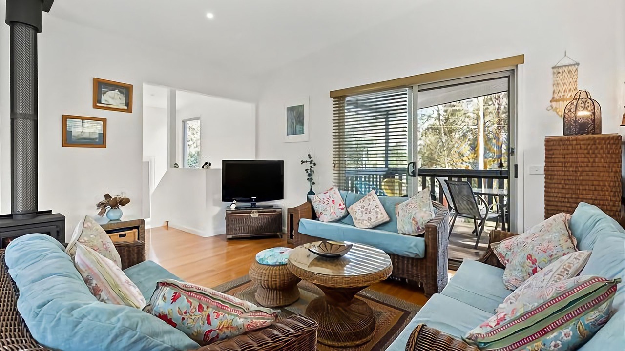 Photo of Livingroom in Mossy Point