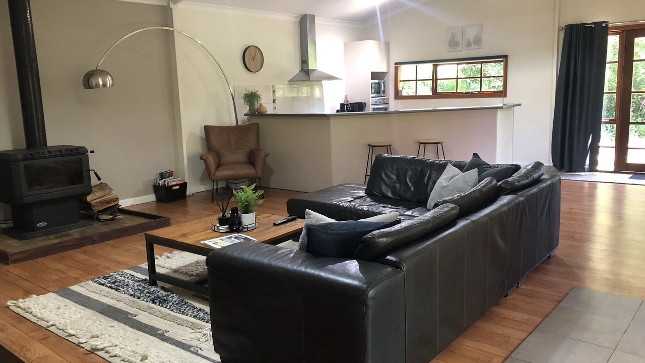 Photo of Livingroom in Cheshunt