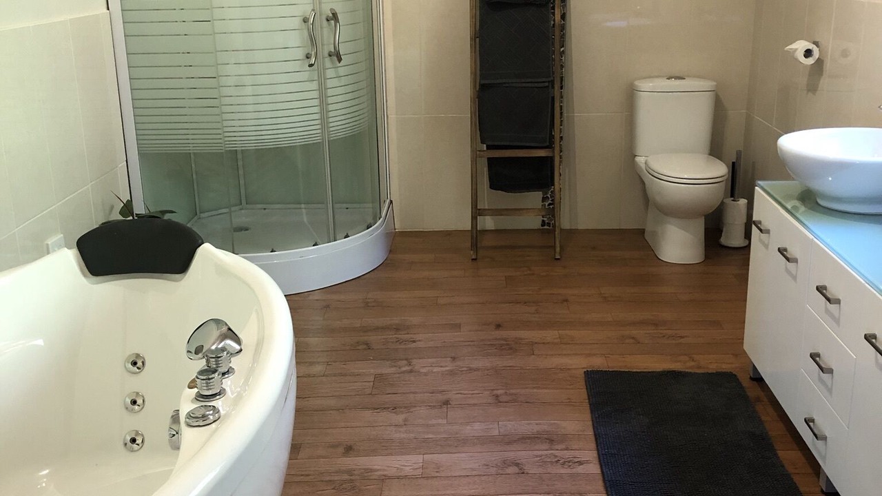 Photo of Bathroom in Cheshunt