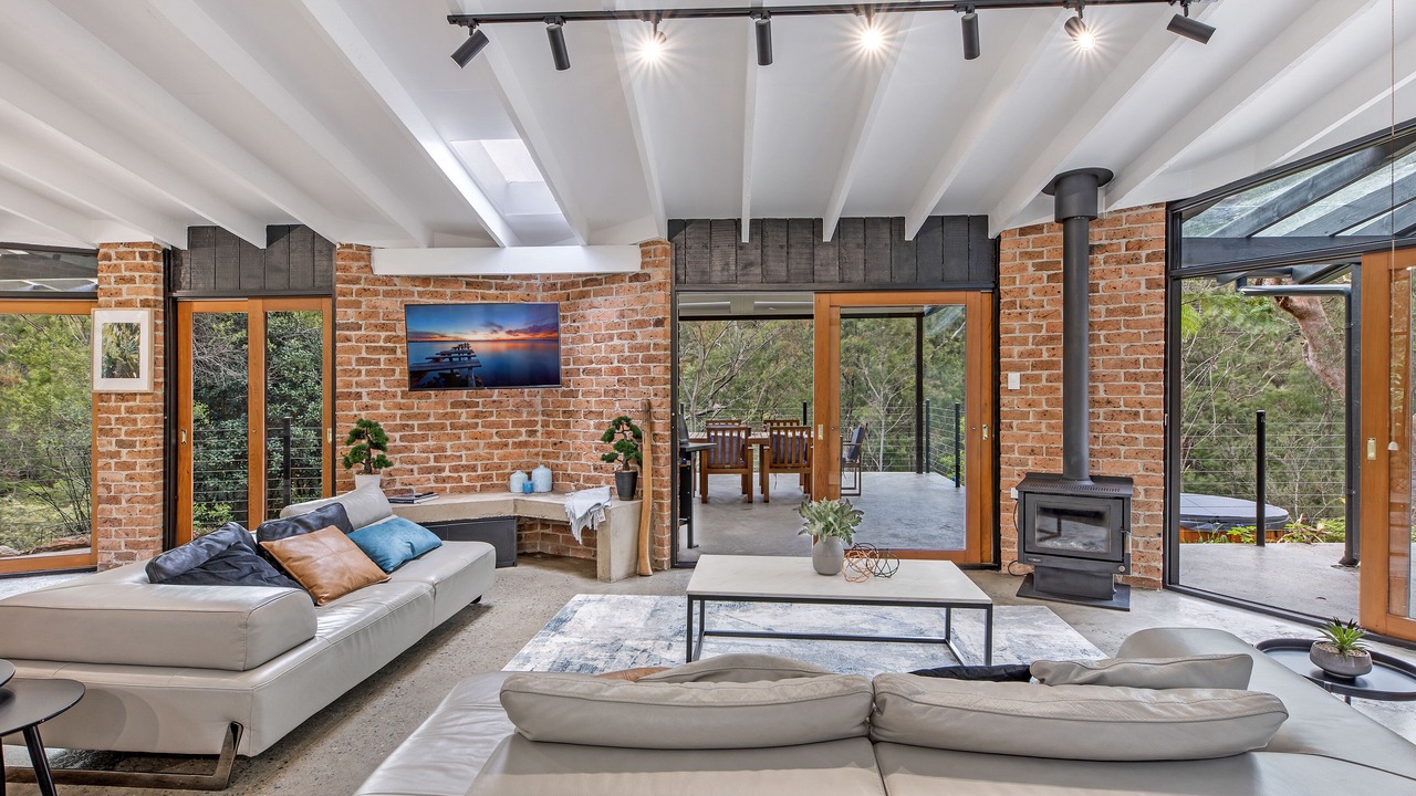 Photo of Livingroom in Galston