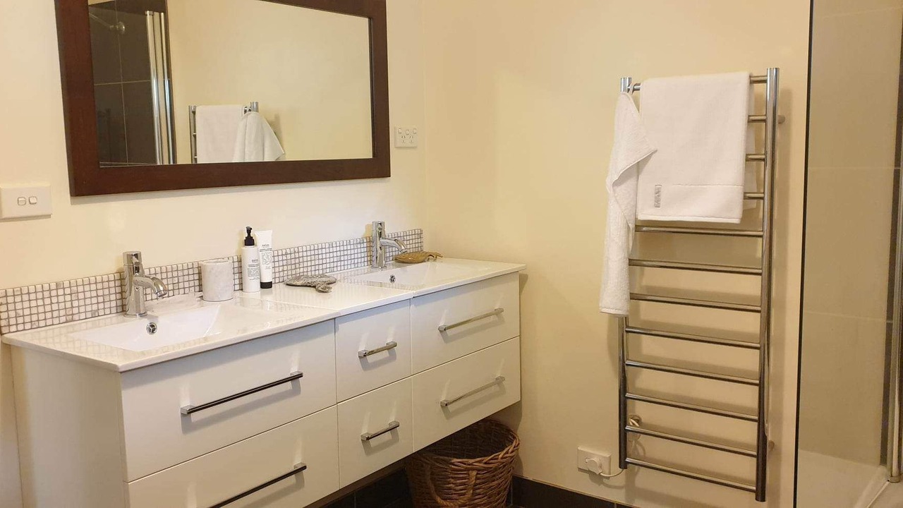 Photo of Bathroom in Woodend