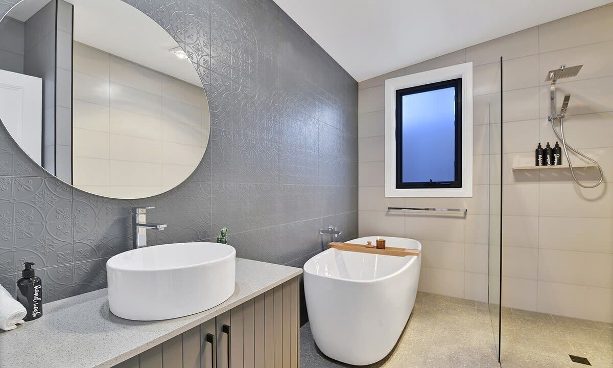 Photo of Bathroom in Orange