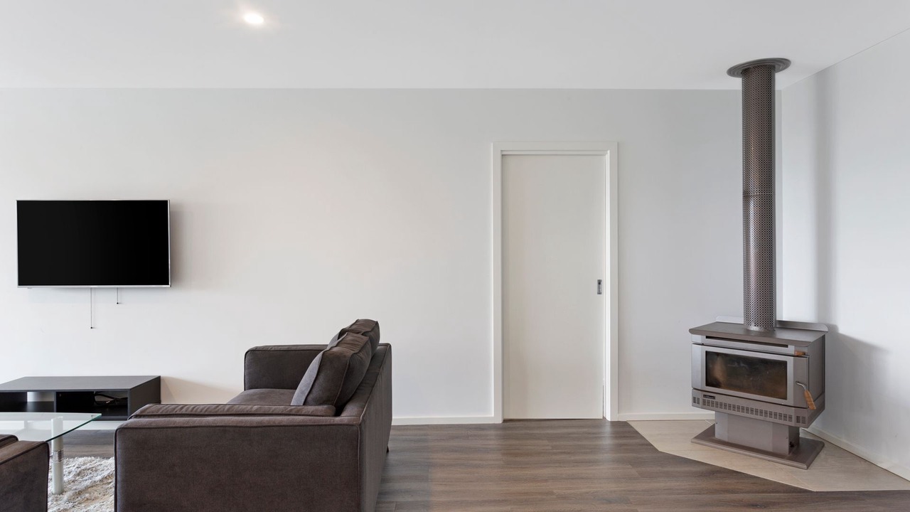 Photo of Livingroom in Rhyll