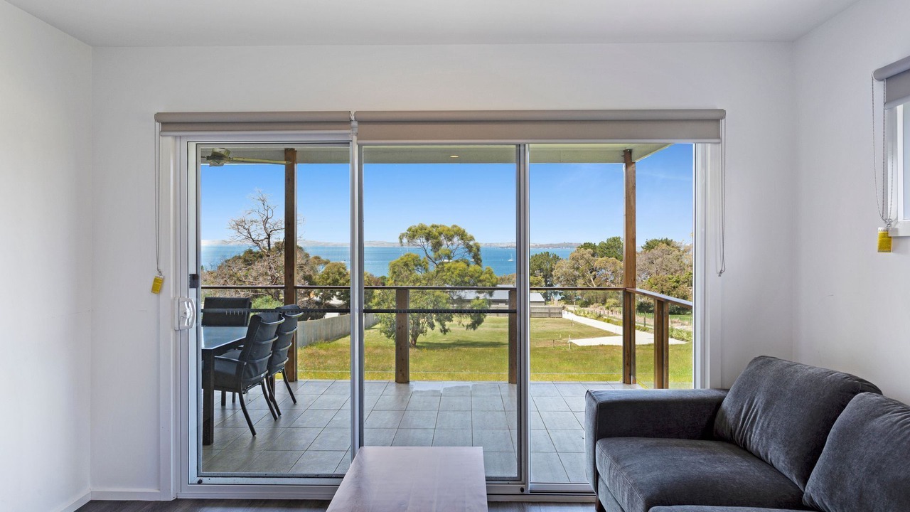 Photo of Livingroom in Rhyll