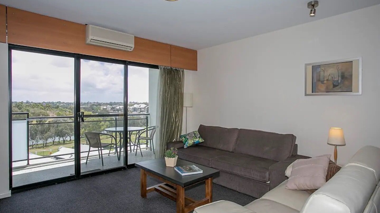 Photo of Livingroom in Ascot