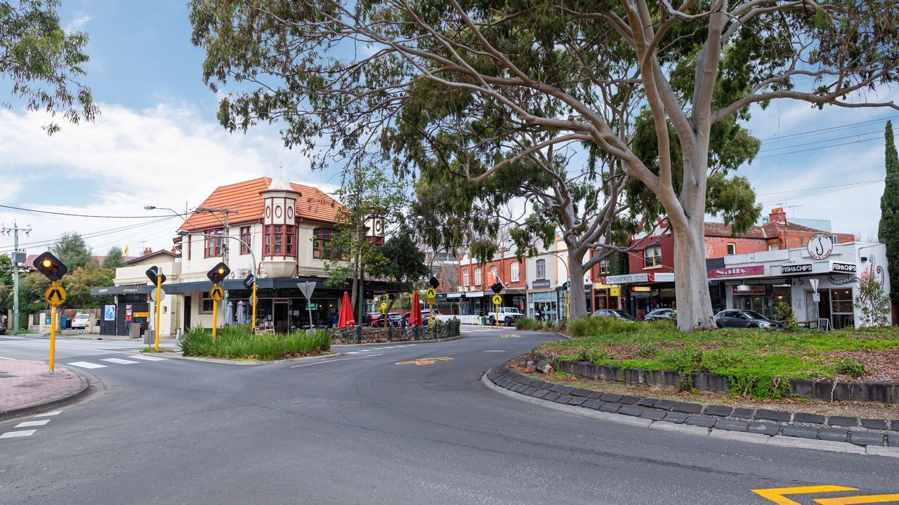 Photo of Others in Elwood