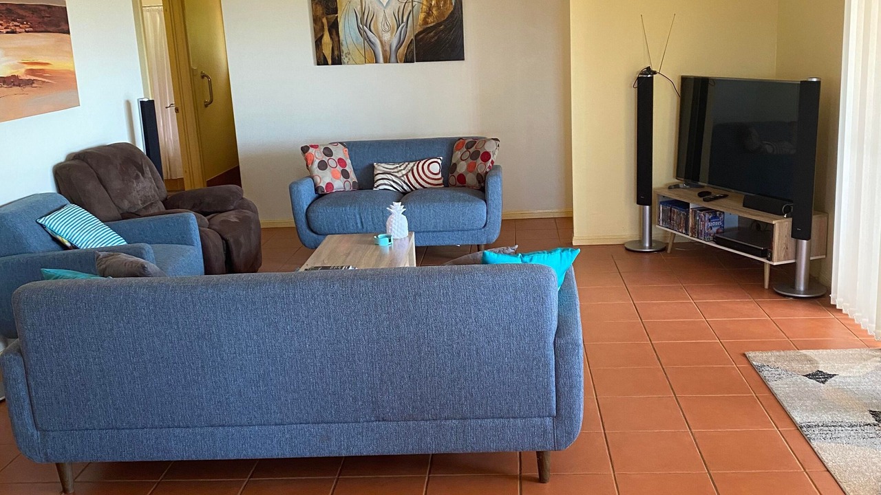 Photo of Livingroom in Atherton