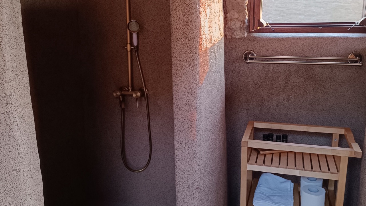 Photo of Bathroom in Skala