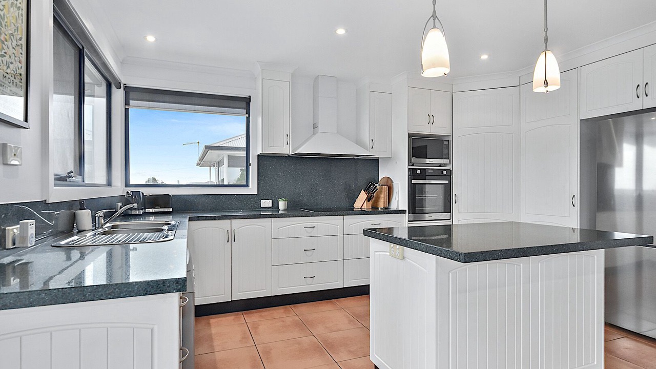 Photo of Kitchen in Greens Beach