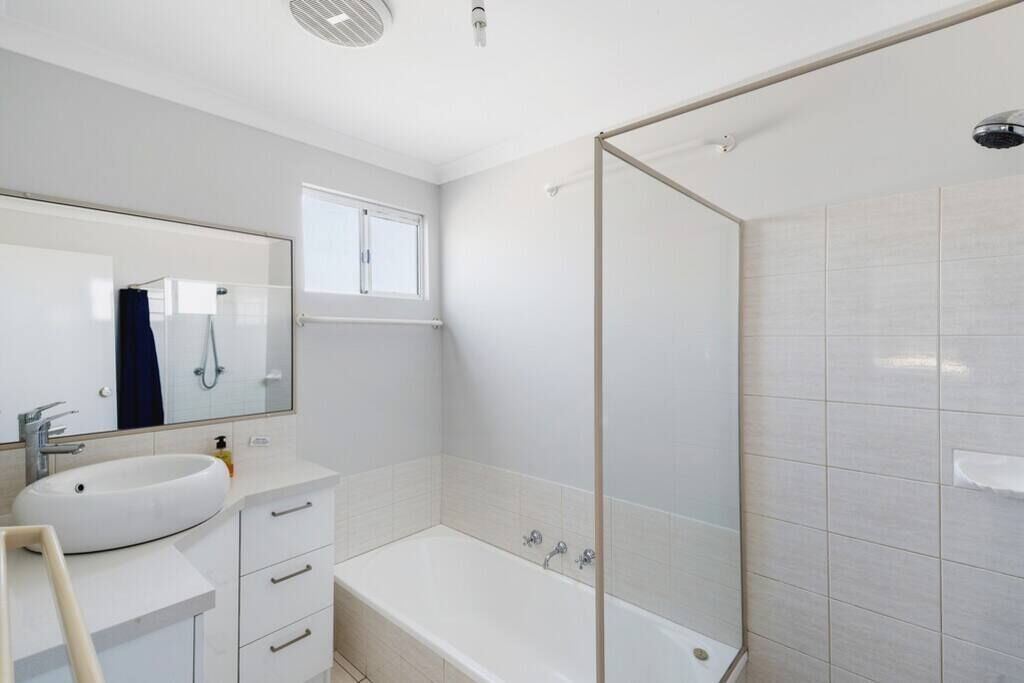 Photo of Bathroom in Peppermint Grove Beach
