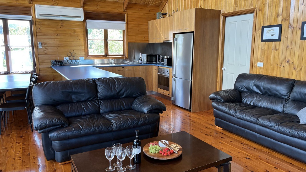 Photo of Livingroom in Mountain Bay