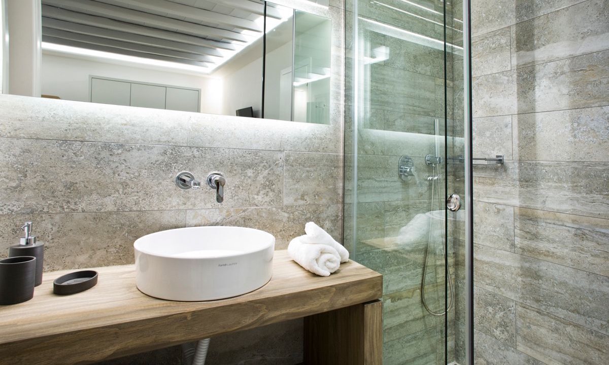 Photo of Bathroom in Tourlos