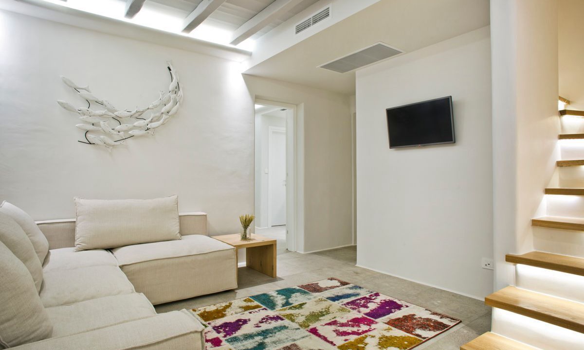 Photo of Livingroom in Tourlos