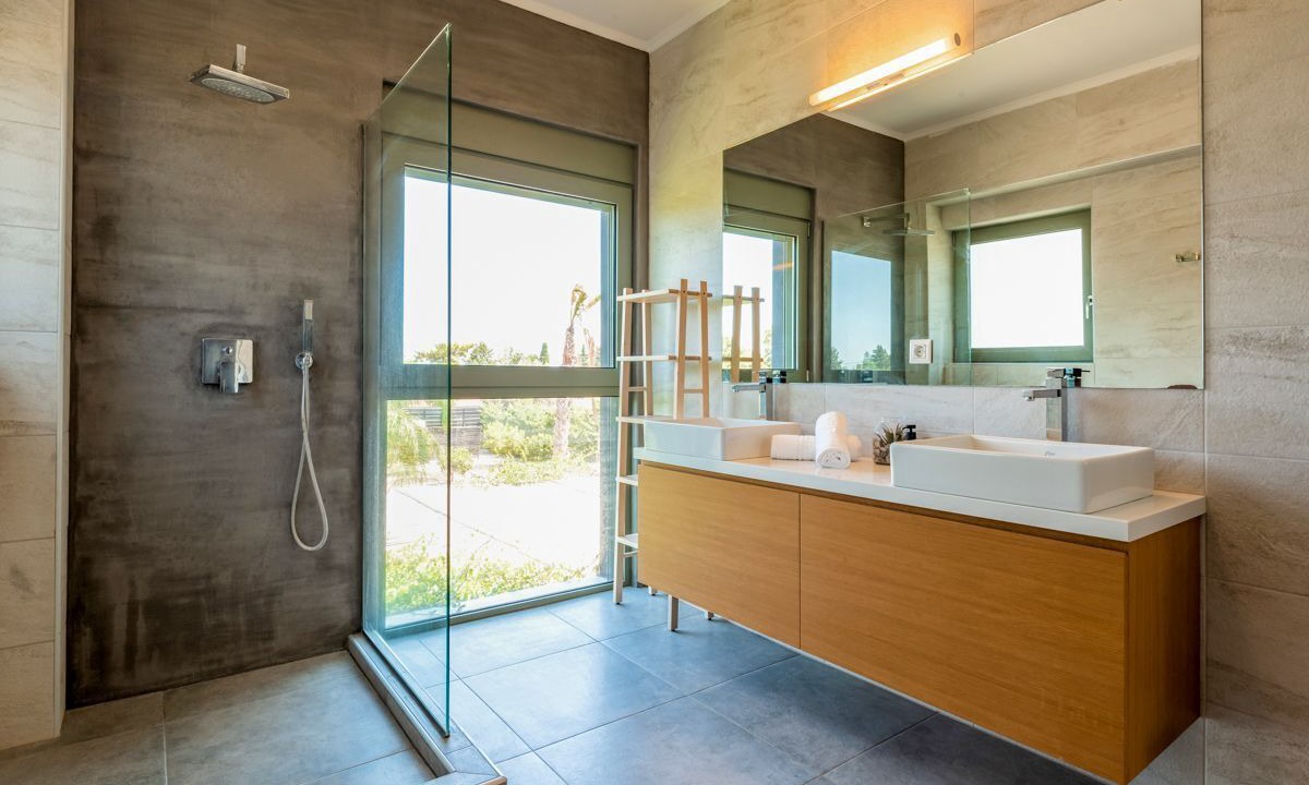 Photo of Bathroom in Ialyssos